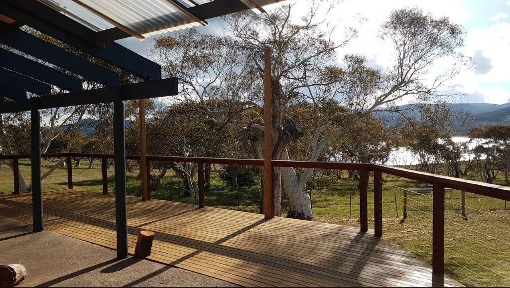 Beulah By The Lake, Kalkite - Deck and View