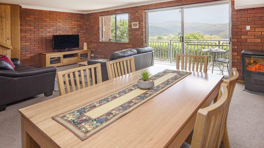 Ollies Place, Jindabyne - Living