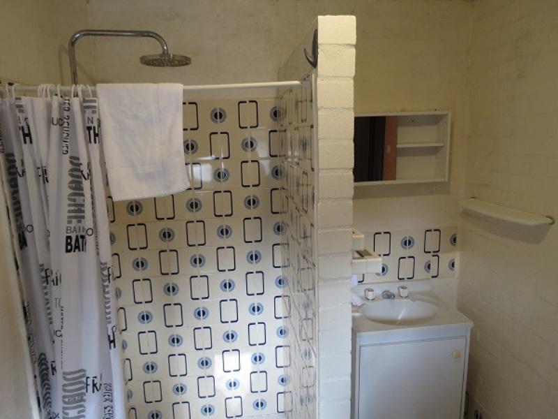 Sponars Onshore 2, Jindabyne Accomodation - Bathroom & Laundry